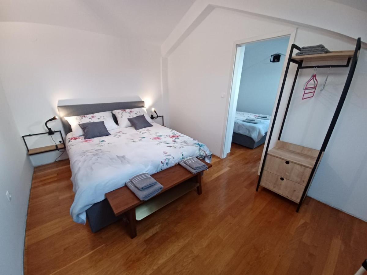 Stunning New Apartment In Centre Of Buzet Eksteriør billede