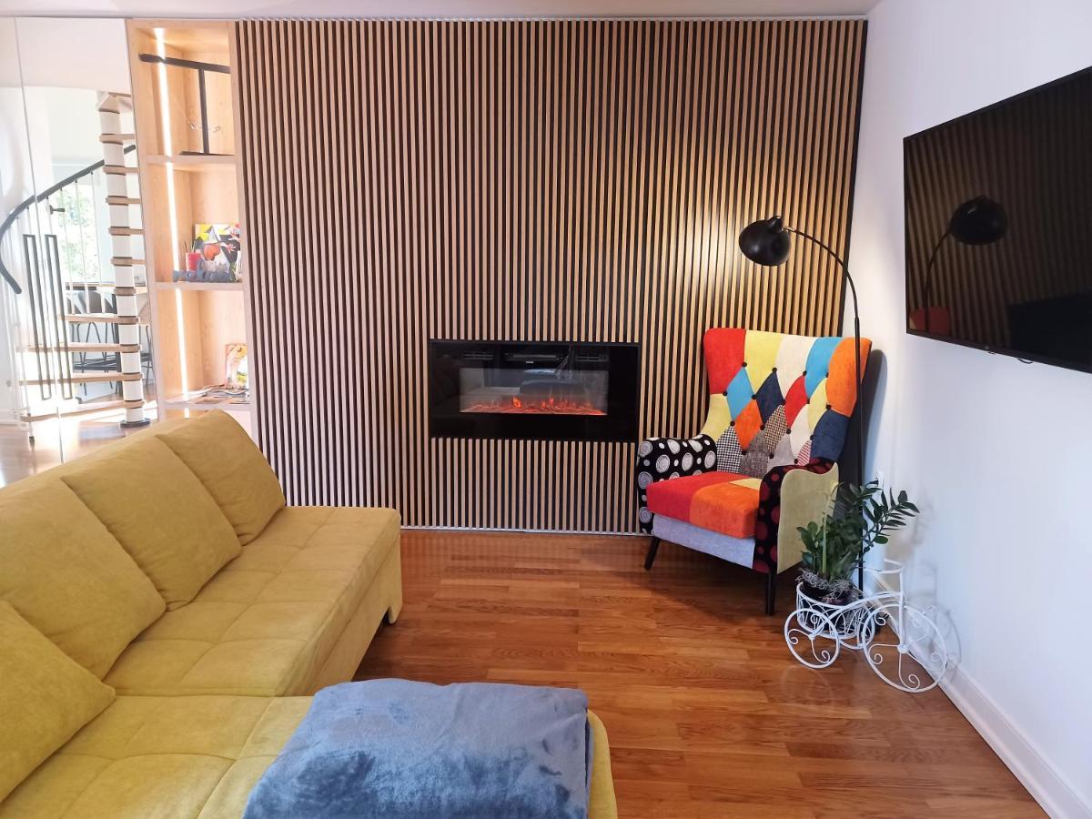 Stunning New Apartment In Centre Of Buzet Eksteriør billede